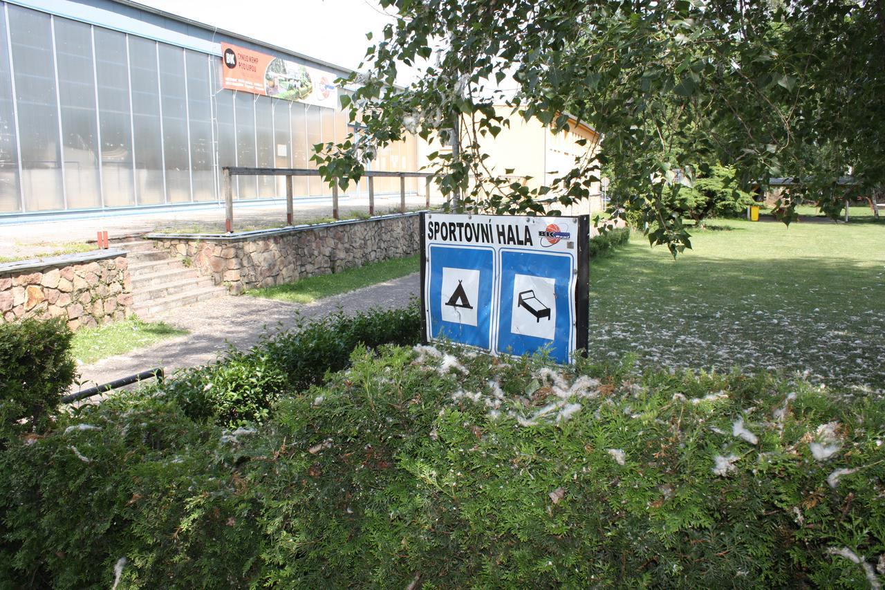 Sporthotel Bk Pod Lipou Roudnice nad Labem Buitenkant foto