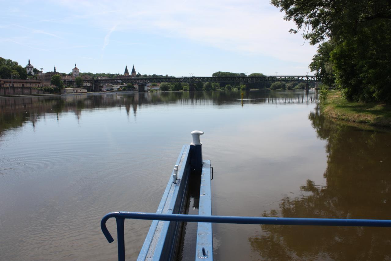 Sporthotel Bk Pod Lipou Roudnice nad Labem Buitenkant foto