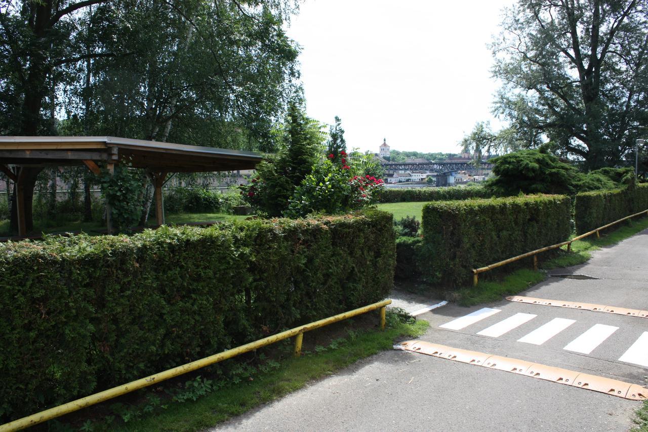Sporthotel Bk Pod Lipou Roudnice nad Labem Buitenkant foto