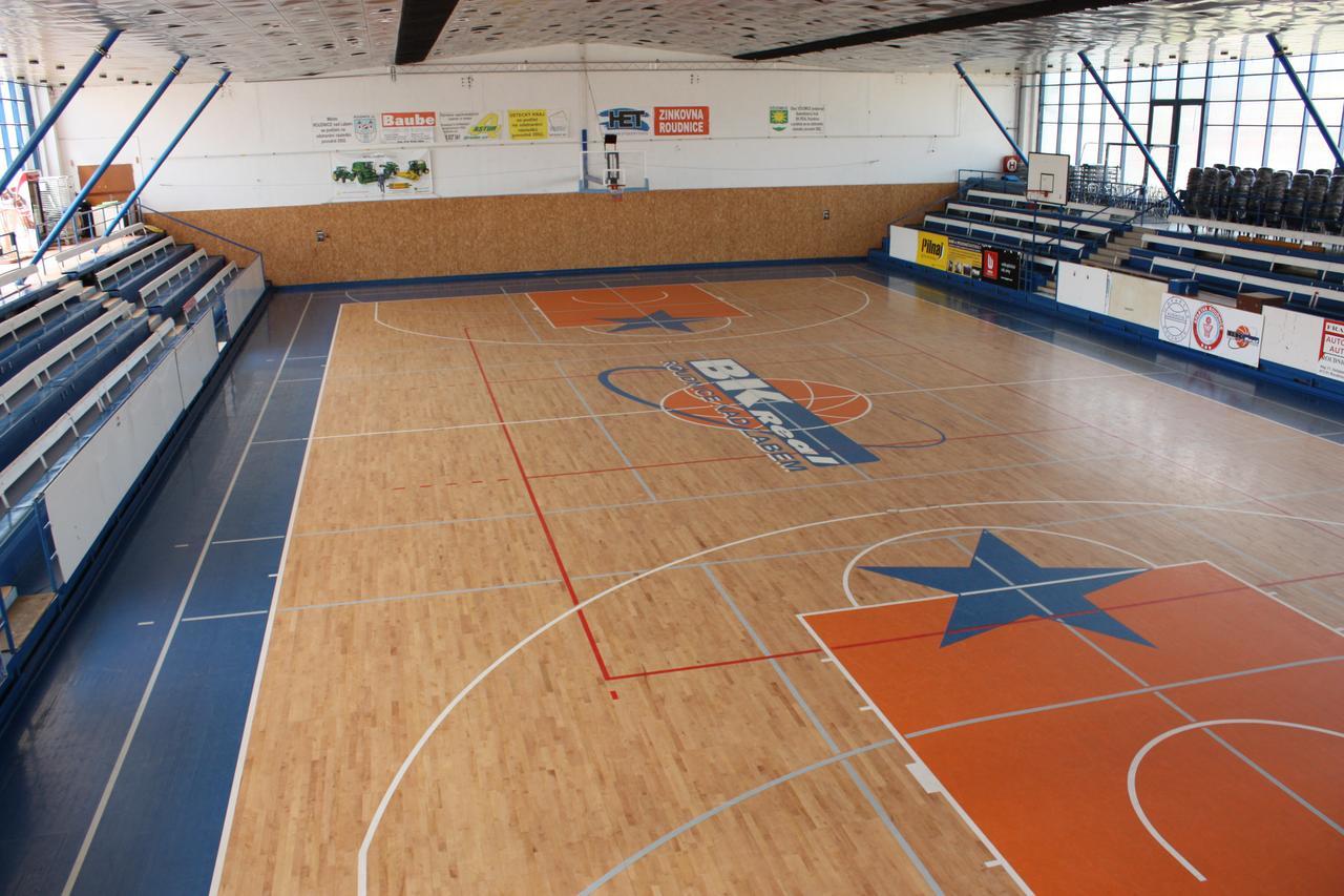 Sporthotel Bk Pod Lipou Roudnice nad Labem Buitenkant foto
