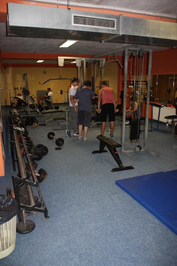 Sporthotel Bk Pod Lipou Roudnice nad Labem Buitenkant foto