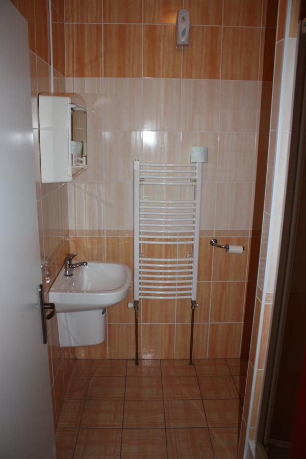 Sporthotel Bk Pod Lipou Roudnice nad Labem Buitenkant foto