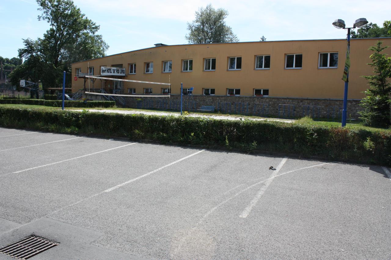 Sporthotel Bk Pod Lipou Roudnice nad Labem Buitenkant foto